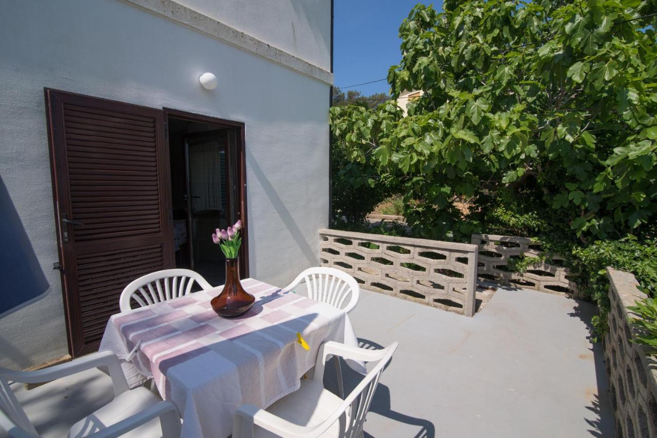 Nena Apartment Mali Lošinj Екстериор снимка